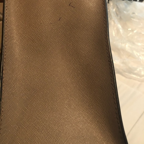 ❌SOLD❌Michael Kors Bag - Picture 4 of 10